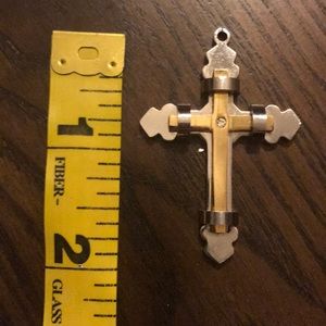 Stainless steel cross pendant